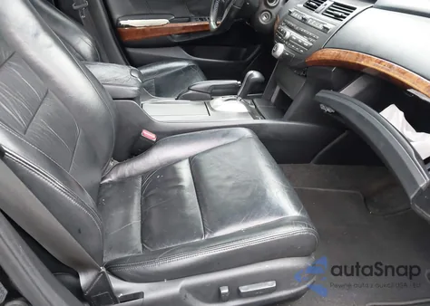 2011 Honda Accord 2.4 Ex-L z USA, uszkodzony, nr VIN 1HGCP2F88BA000408